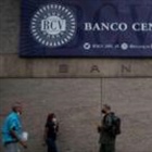 US eases sanctions on state-run Venezuelan banks