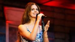 Lana Del Rey to sing theme for new James Bond game