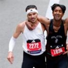 'Superstar' runners praised for helping exhausted man finish marathon