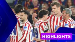 Alvarez scores superb free-kick as Atletico beat 10-man Barca